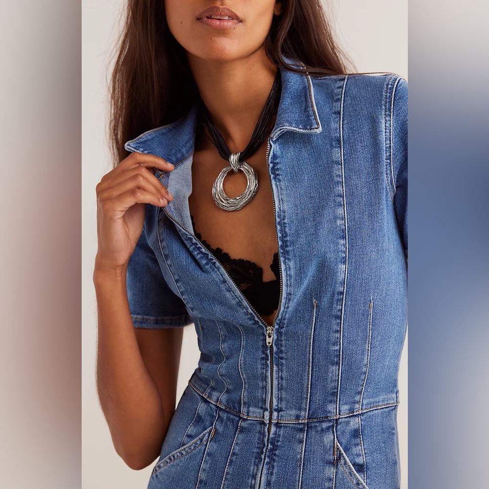 Free People we the free Jade flare jumpsuit denim  Blue Denim Jumpsuit NWT - Picture 2 of 5